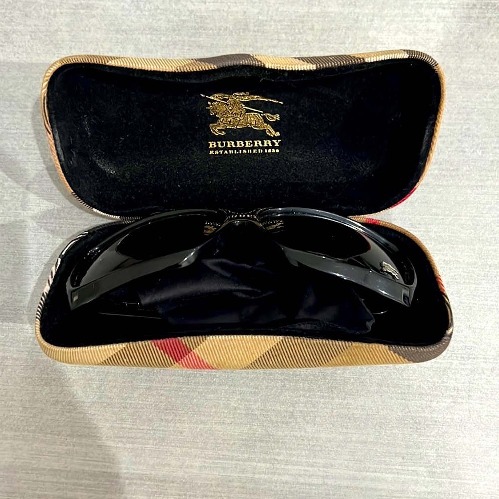 Burberry sunglasses